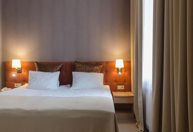 اتاق استاندارد, Fifth Corner