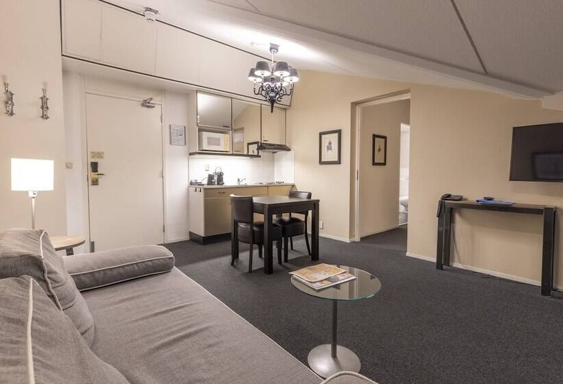 سوییت جونیور, Fletcher Hotel Jan Van Scorel