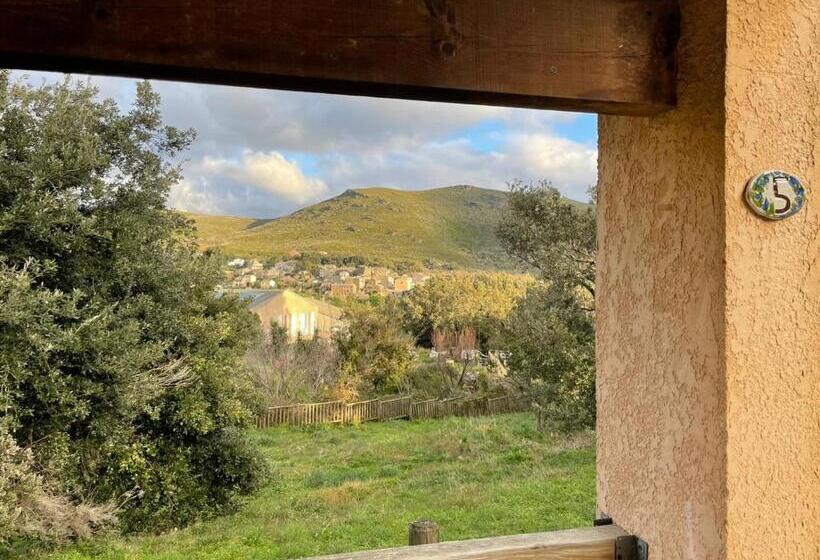 اتاق استاندارد چهار تخته, Le Relais De Sisco