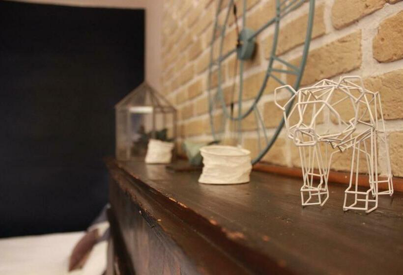 استودیوی استاندارد, Le Petit Beurre   Studio En Hypercentre De Beaune