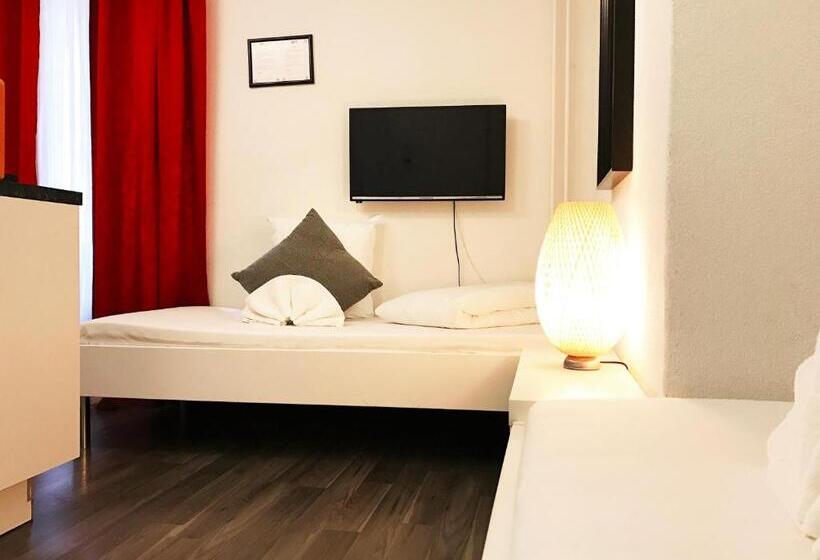 Apartamento 1 Dormitorio con Balcón, Inside Five