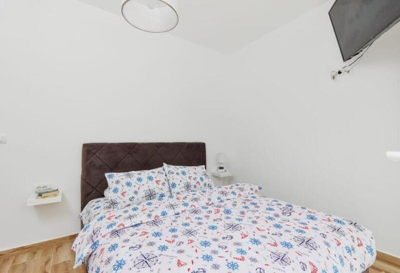 آپارتمان 3 خوابه, Petrovic Apartmani