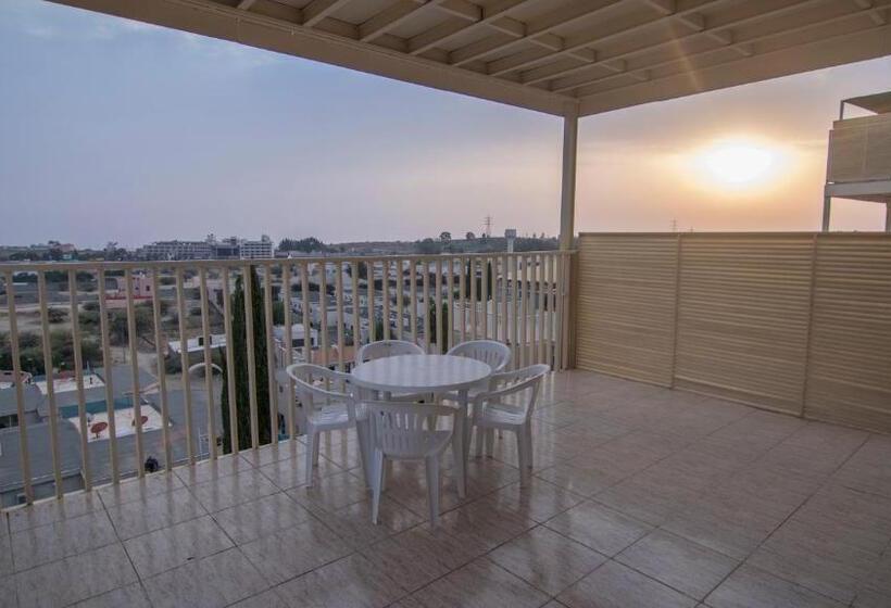 Апартаменты 1 Спальня с Балконом, Seven Garden Alhada Suites