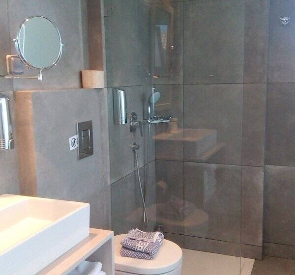 Люкс Повышенной Комфортности, Astra Village Hotel Suites