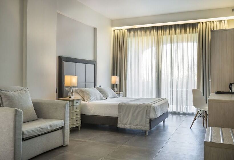 Люкс Повышенной Комфортности, Astra Village Hotel Suites