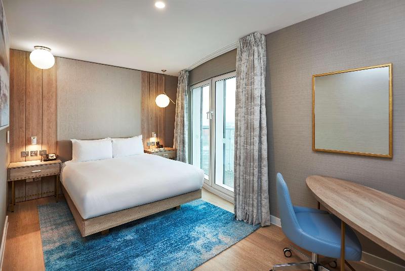 مجموعه ویستا شهر, Doubletree By Hilton Hotel London Excel