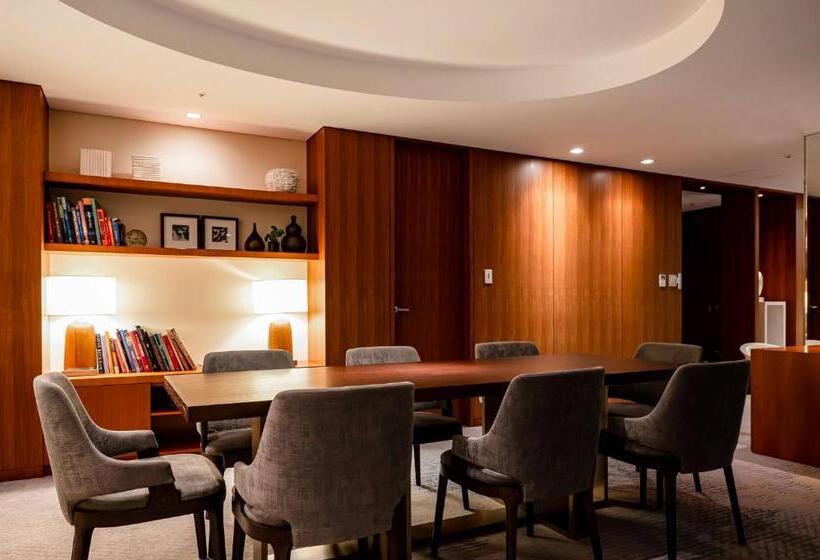 Люкс Deluxe Кровать Кинг, The Strings By Intercontinental, Tokyo, An Ihg