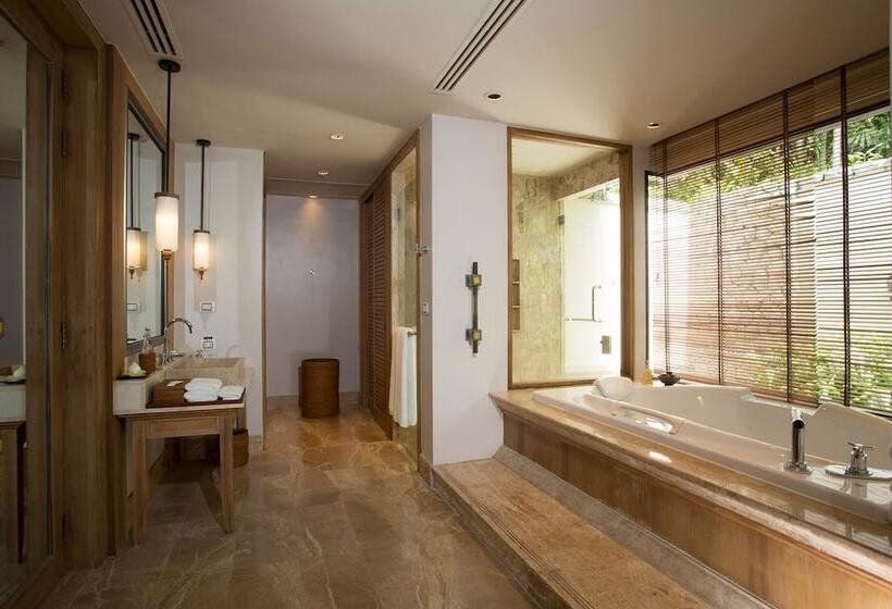 سوییت با چشم‌انداز دریا, Trisara Villas & Residences Phuket
