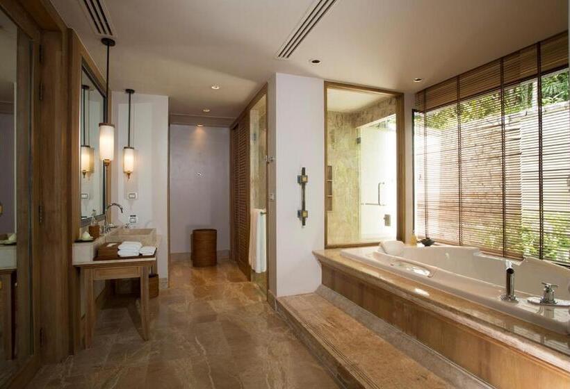 سوییت با چشم‌انداز دریا, Trisara Villas & Residences Phuket