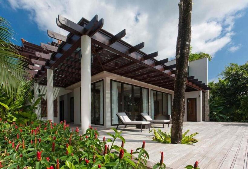 ویلای 4 خوابه, Trisara Villas & Residences Phuket