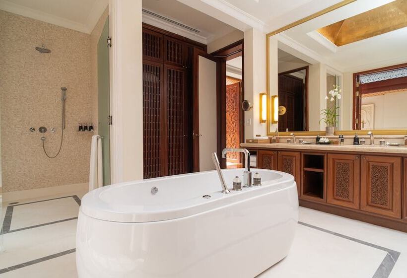 اتاق استاندارد با چشم‌انداز دریا, Trisara Villas & Residences Phuket