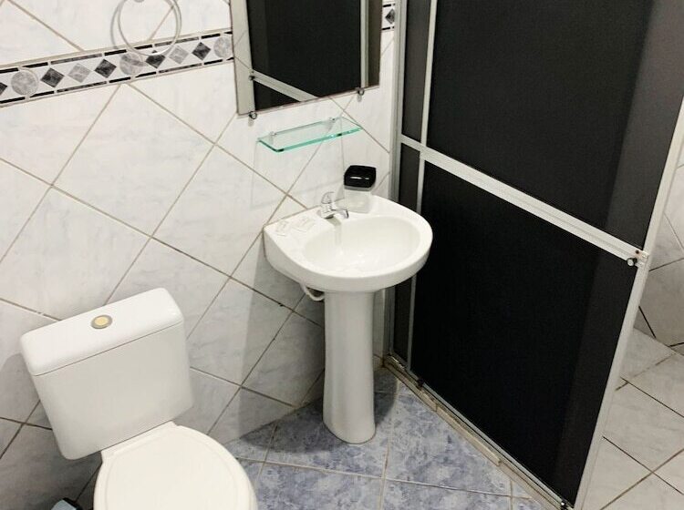 غرفة قياسية ثلاثية, Pousada Casa Porto