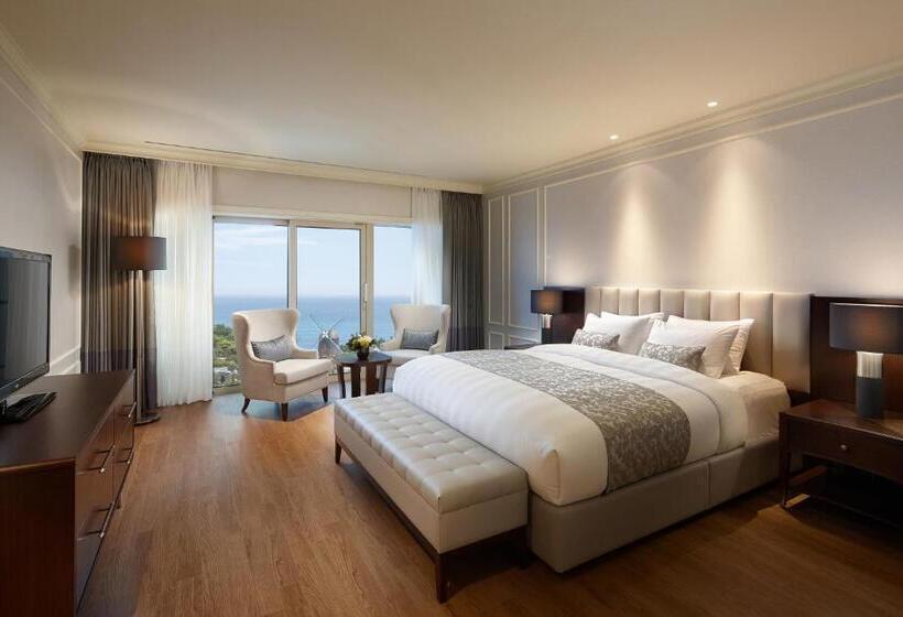 Люкс Премиум, Lotte Hotel Jeju