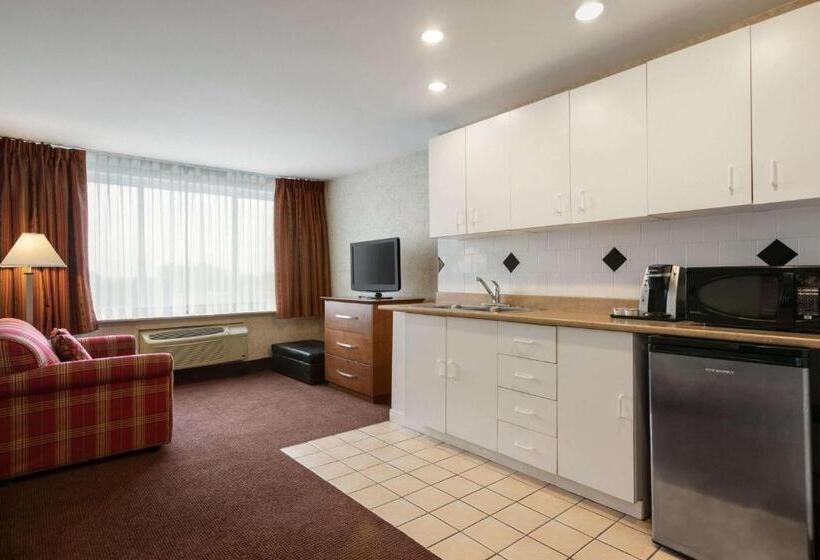 デラックススイート, Ramada Plaza By Wyndham Montreal