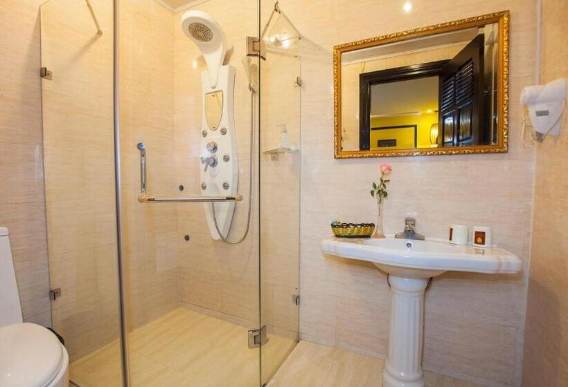 اتاق خانوادگی, Sapa Topaz  & Spa