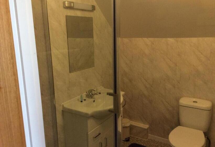 חדר סטנדרט עם מיטת קינג, Highfield Guest House