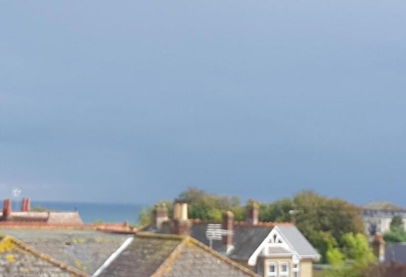 주니어 스위트, Clarence House Shanklin