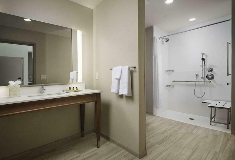 장애인을 위한 스위트, Best Western Plus Desoto