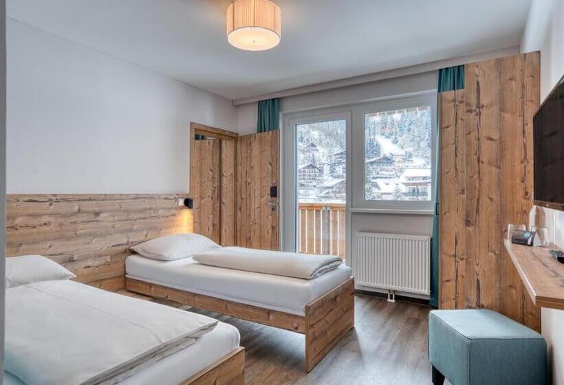 اتاق خانوادگی, Cooee Alpin Hotel Bad Kleinkirchheim