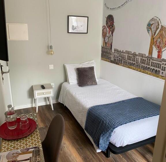 اتاق استاندارد یک نفره, Guest House Stories