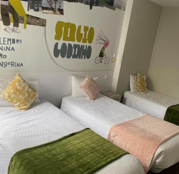 اتاق استاندارد سه نفره, Guest House Stories