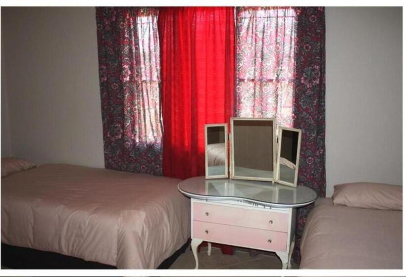 Номер Стандарт, Abuelita Guesthouse  Room 2