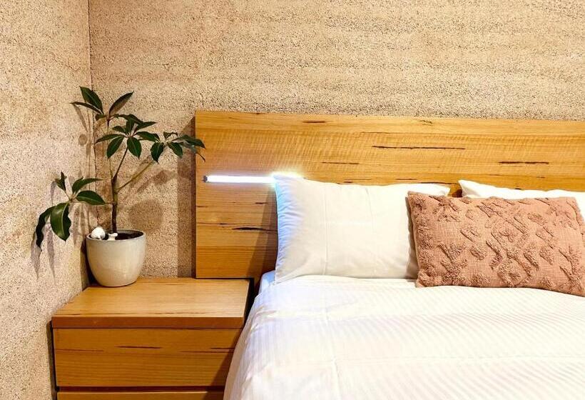 استودیو استاندارد با تراس, Grape Juice Retreat Rustic Romantic Gateway 5mins To Beaches & Town