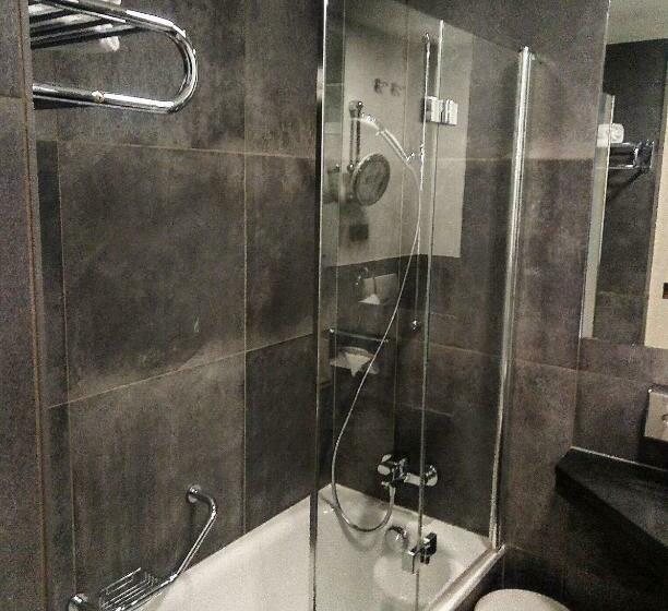 اتاق استاندارد یک نفره, Eden Hotel Wolff