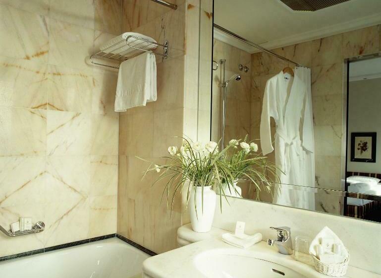 اتاق سوپریور یک تخته, Eden Hotel Wolff