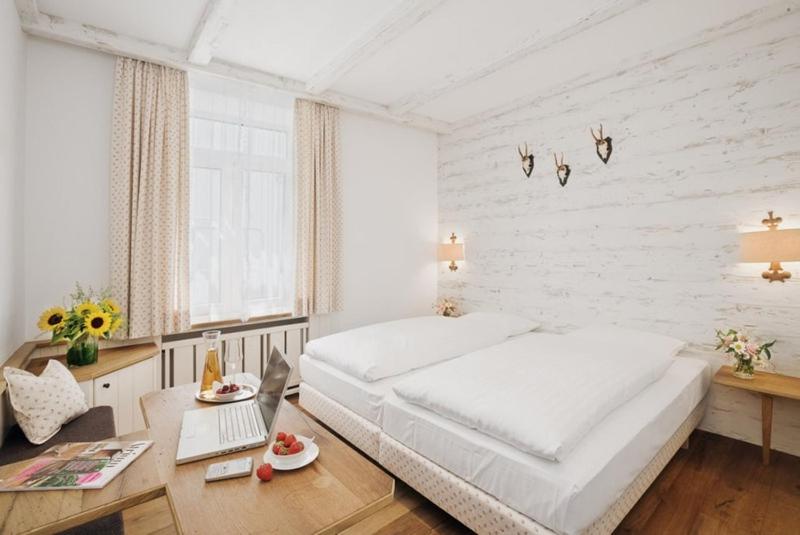 اتاق استاندارد, Eden Hotel Wolff