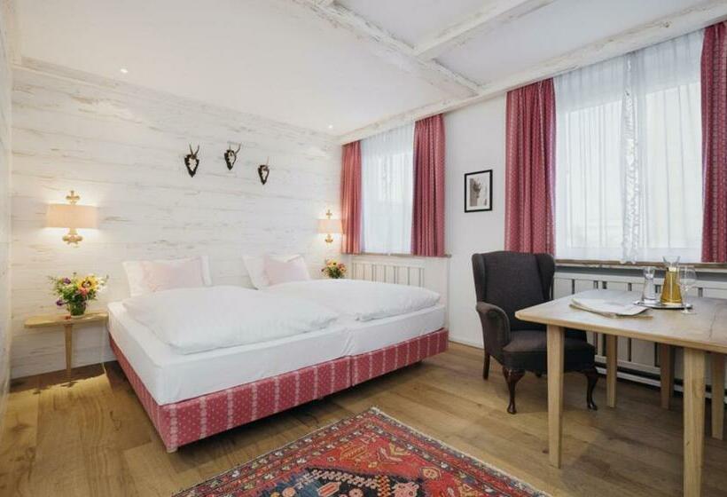 اتاق سوپریور, Eden Hotel Wolff