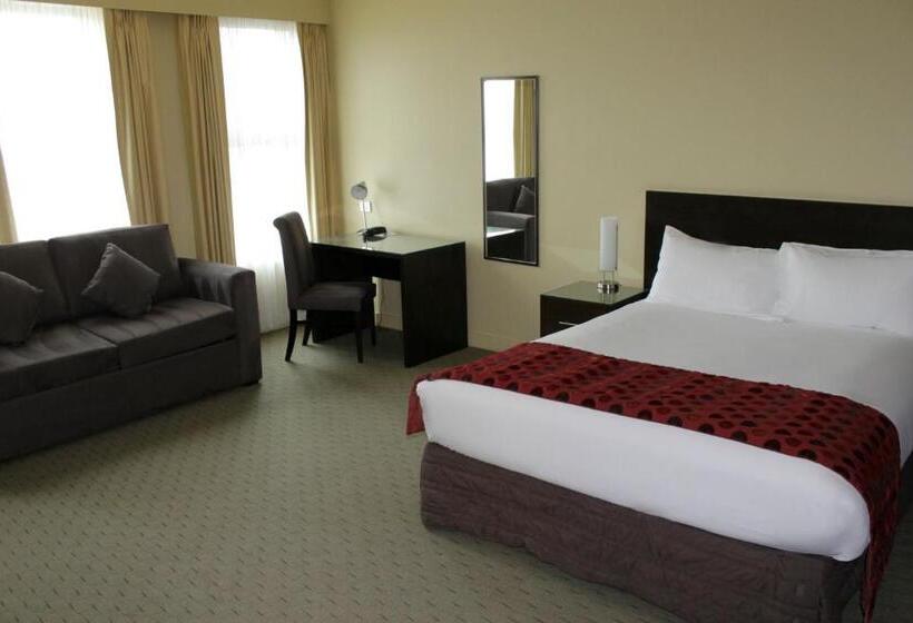 스위트, Comfort Inn & Suites City Views