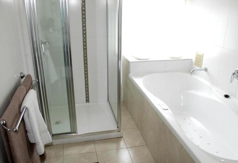 스위트 킹사이즈 침대, Comfort Inn & Suites City Views