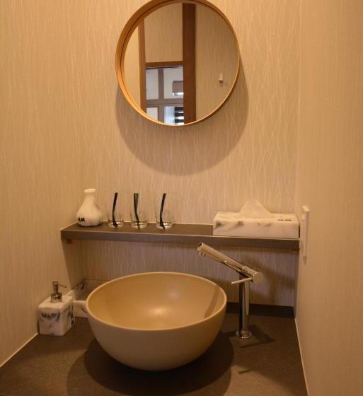 Quarto Familiar, Shirahama No Yado Daigo