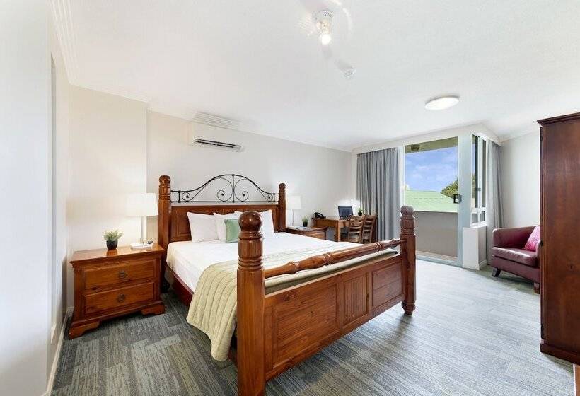 스탠다드 룸 킹사이즈 침대, Burnett Riverside