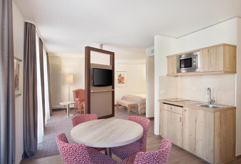 Апартаменты 1 Спальня, Holiday Inn Nürnberg City Centre, An Ihg