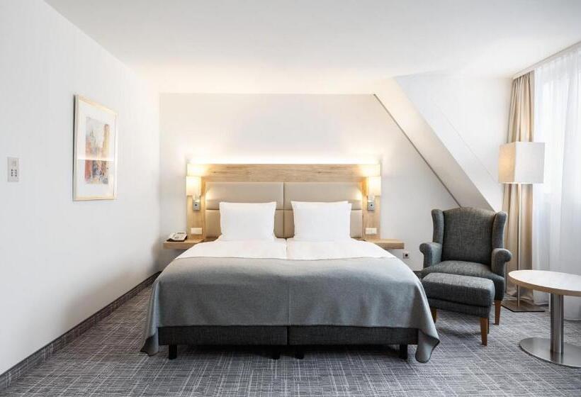 Quarto Estandar, Holiday Inn Nürnberg City Centre, An Ihg