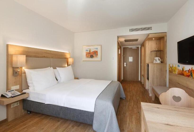 Quarto Estandar, Holiday Inn Nürnberg City Centre, An Ihg
