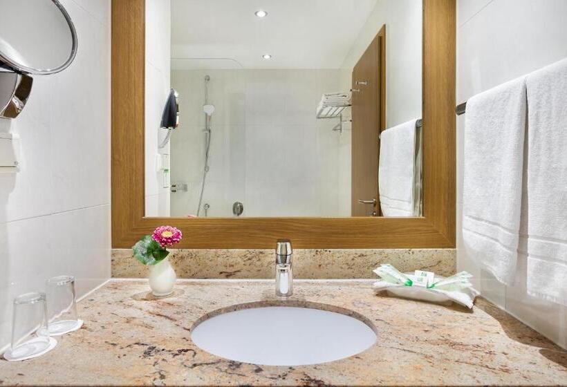 Стандартный Номер Кровать Кинг, Holiday Inn Nürnberg City Centre, An Ihg