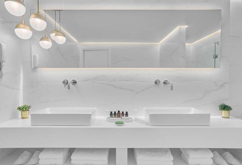 جناح ديلوكس, Grand Hotel Palace
