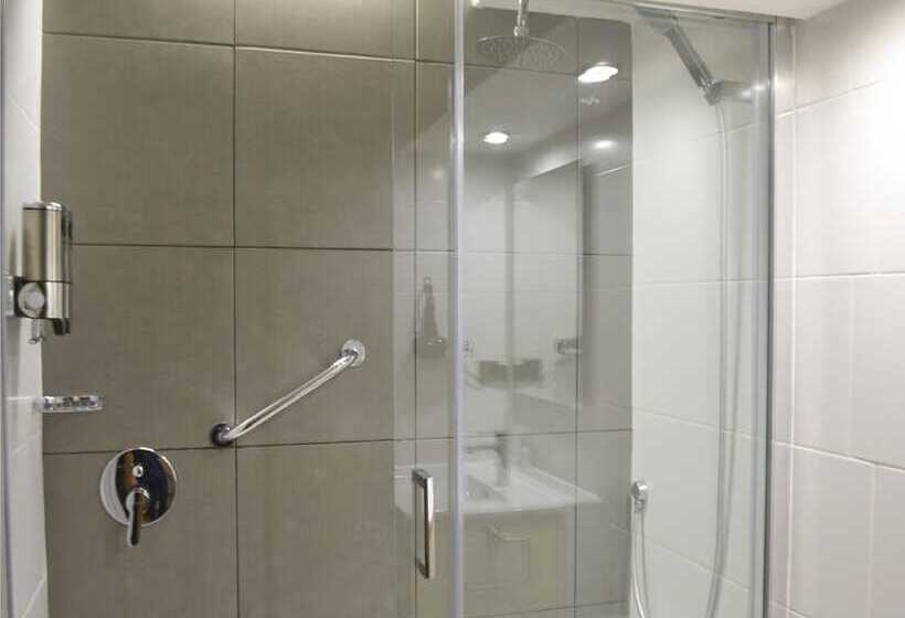 اتاق استاندارد یک نفره, Nippon Y Centro De Eventos