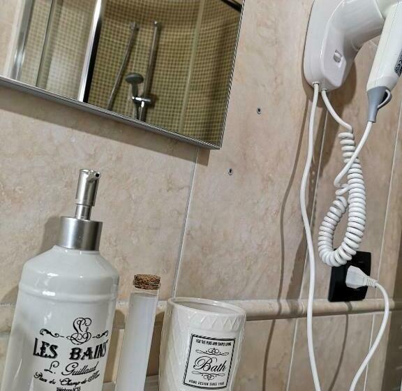غرفة قياسية رباعية مطلة على الحديقة, B&b Atrium