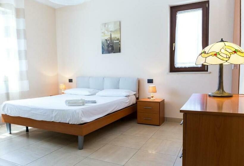 غرفة قياسية رباعية مطلة على الحديقة, B&b Atrium