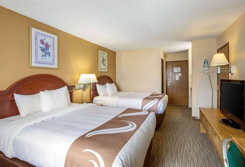 Номер Стандарт 2 Двуспальные Кровати, Quality Inn   Storm Lake