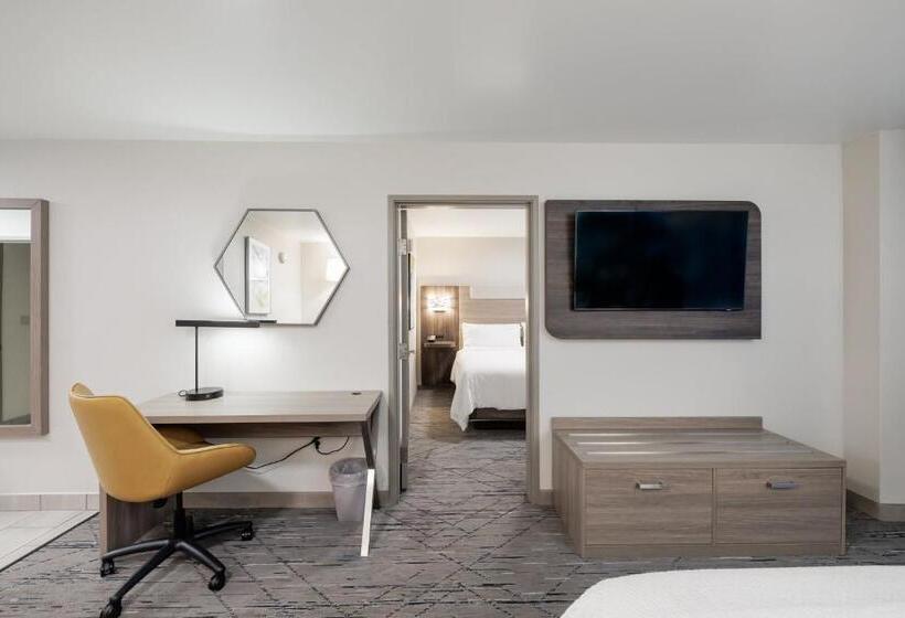 Люкс, Holiday Inn Express & Suites Zion By Ihg