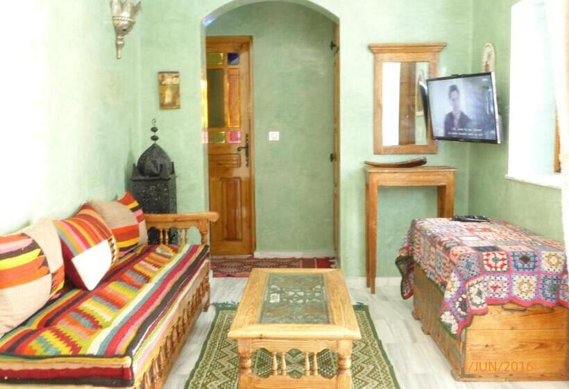 Люкс Вид на Бассейн, Villa Jasmin