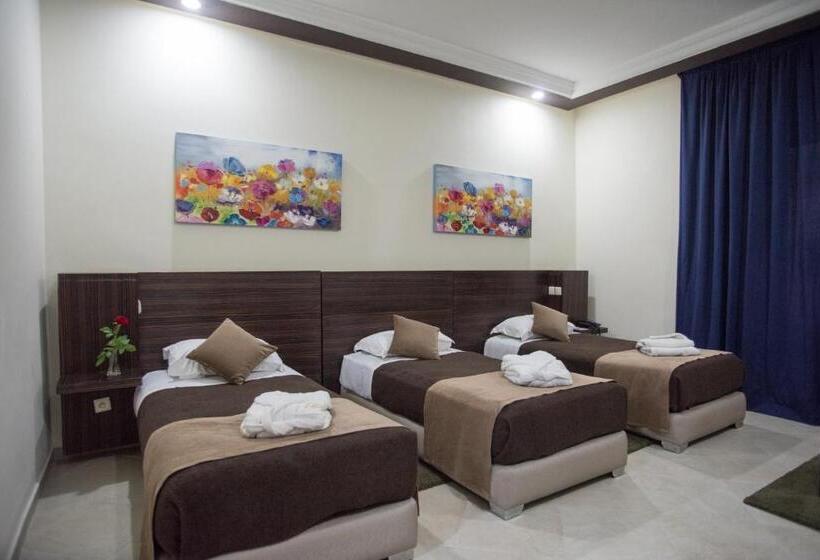 اتاق استاندارد سه نفره, Hôtel Rif