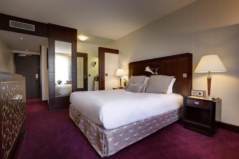 اتاق اجرایی, Hotel Du Collectionneur Arc De Triomphe