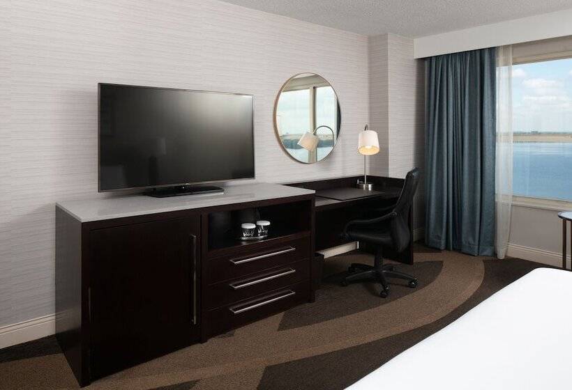 חדר דלוקס מותאם לאנשים עם מוגבלויות, Hilton Madison Monona Terrace