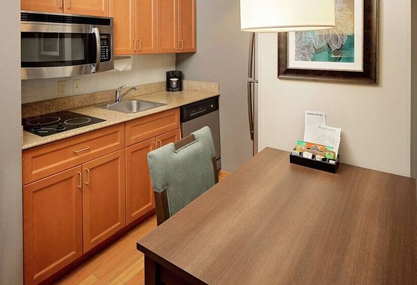 Люкс 2 Спальни, Homewood Suites By Hilton Clevelandsolon